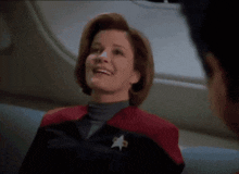 Kathryn Janeway Chakotay GIF - Kathryn Janeway Chakotay Captain Janeway GIFs