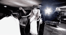 Deal With It Out My Way Bitch GIF - Deal With It Out My Way Bitch Taylor Swift GIFs