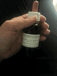 Gocce Drops GIF - Gocce Drops Medicine Bottle GIFs