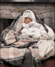 Lindsey Stirling Blankets GIF - Lindsey Stirling Blankets Cold GIFs