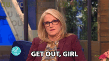 Get Out Girl Save Yourself GIF - Get Out Girl Get Out Save Yourself GIFs