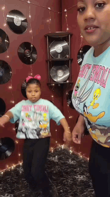Mom And Daughter Dance GIF - Mom And Daughter Dance GIFs