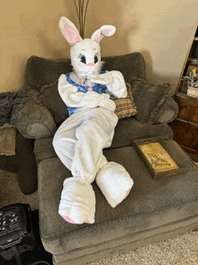 Easter Creepy Easter Bunny GIF - Easter Creepy Easter Bunny Bunny GIFs