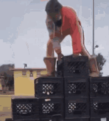 Lisanists Crate GIF - Lisanists Crate Crates GIFs