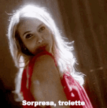 Sorpresa Troiette GIF - Sorpresa Chanel Oberlin Scream Queens GIFs