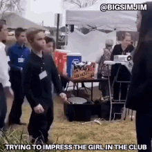Trying To Impress The Girl In The Club Club GIF - Trying To Impress The Girl In The Club Club Dancing GIFs