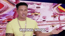 Wrong Show Wrong Place GIF - Wrong Show Wrong Place Mistake GIFs