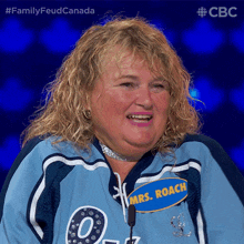 Laughing Mrs Roach GIF - Laughing Mrs Roach Family Feud Canada GIFs