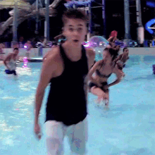 Making A Splash Justin Bieber GIF - Making A Splash Justin Bieber Beauty And A Beat Song GIFs