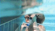 Thumbs Up Underwater GIF - Thumbs Up Underwater Pool GIFs