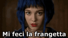 Frangia Parrucchiere Tagliarsi I Capelli Frangetta Ho La Frangia Capelli Blu GIF - Bangs Hairdresser Cut My Hair GIFs