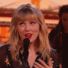Tay Taylor Swift GIF - Tay Taylor Swift Smile GIFs