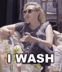I Wash My Face Demonstrate GIF - I Wash My Face Demonstrate Sunny GIFs