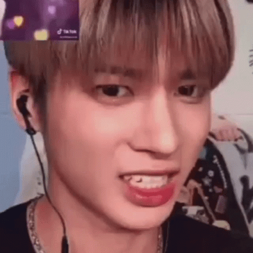 Taehyun Disgusted Taehyun Eww GIF - Taehyun Disgusted Taehyun Eww Taehyun Fansign GIFs