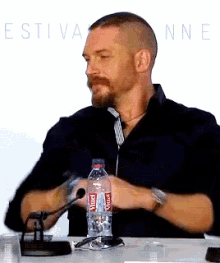 Tom Hardy Arms Crossed GIF - Tom Hardy Arms Crossed Smiling GIFs