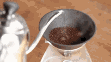 コーヒーを入れる　コーヒー豆 GIF - Coffee Beans Drip Coffee Coffee GIFs