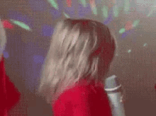 Crazy Karaoke Queen GIF - Crazy Karaoke Queen Flip Hair GIFs