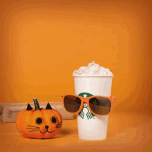 Pumpkin Spice Latte GIF - Pumpkin Starbucks GIFs