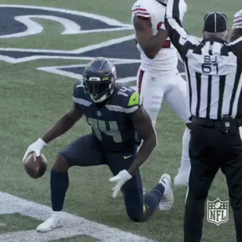 Dk-metcalf GIFs - Get the best GIF on GIPHY