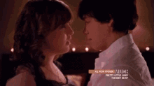 Eli And Clare  Kiss GIF - Eli And Clare Kiss Making Out GIFs