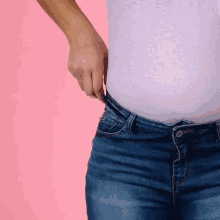 Pregnant Pregnancy Hacks GIF - Pregnant Pregnancy Hacks Tight Jeans Pants GIFs