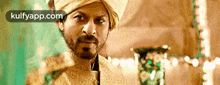 Shahrukh Khan.Gif GIF - Shahrukh Khan Mahira Khan Raees GIFs