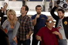 Its Always Sunny In Philadelphia The Gang GIF - Its Always Sunny In Philadelphia The Gang Celebration GIFs