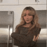 Sabrina Carpenter The Show Must Go On Cat GIF - Sabrina Carpenter The Show Must Go On Sabrina Carpenter Cat GIFs