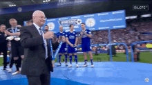Andy King Leicester City GIF - Andy King Leicester City Trophy GIFs