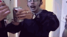 Cheers Friends GIF - Cheers Friends Celebrating GIFs