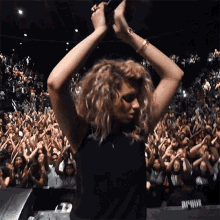 Clapping Tori Kelly GIF - Clapping Tori Kelly Shouldve Been Us Song GIFs