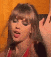 Saramiz Taylor Swift Dancing GIF - Saramiz Taylor Swift Dancing Taylor Swift Spotify GIFs