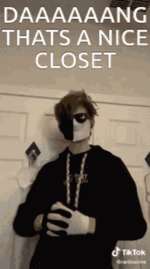 Ranboo Closet GIF - Ranboo Closet Black GIFs