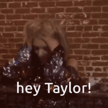 Hey Taylor Swift Taylor Swift Drunk GIF - Hey Taylor Swift Taylor Swift Drunk Drunk Taylor Swift GIFs
