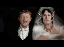 вицин свадьба жених невеста заткнись толкать GIF - Vicin Wedding Groom GIFs
