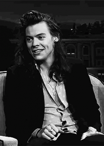 Harry Styles Long Hair GIF - Harry Styles Long Hair Handsome - Discover &  Share GIFs