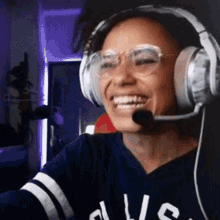 Laughing Blackkrystel GIF - Laughing Blackkrystel Queens Gaming Collective GIFs