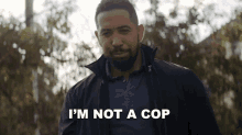 Im Not A Cop Ray Perry GIF - Im Not A Cop Ray Perry Seal Team GIFs