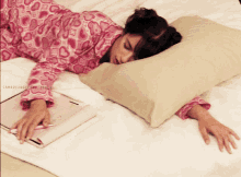 Glee Rachel Berry GIF - Glee Rachel Berry Sleeping GIFs
