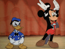 Disney Beadon GIF - Disney Beadon Donald Duck GIFs