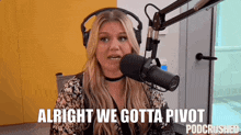 Kelly Clarkson Podcrushed GIF - Kelly Clarkson Podcrushed Pivot GIFs