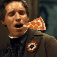 Eddie Redmayne Swallow GIF - Eddie Redmayne Swallow Pizza GIFs