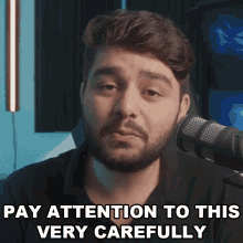 Pay Attention To This Very Carefully Ignace Aleya GIF - Pay Attention To This Very Carefully Ignace Aleya Pay Attention GIFs