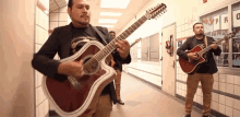 Tocando Guitarra GIF - Tocando Guitarra Banda GIFs