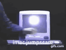 Imac Apple GIF - Imac Apple Jumpscare GIFs