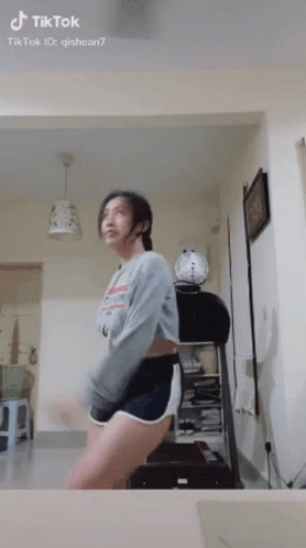 Work It Tik Tok GIF - Work It Tik Tok Dance - Discover & Share GIFs