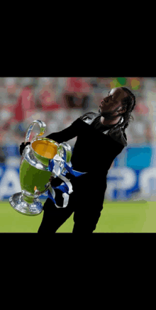 Youssoupha Ucl GIF