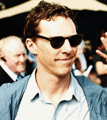 Hi Benedict Cumberbatch GIF - Hi Benedict Cumberbatch Smile GIFs