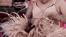 Ongina Drag Queen GIF - Ongina Drag Queen Changing Clothes GIFs