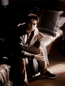Dylan O Brien Hello There GIF - Dylan O Brien Hello There Wave GIFs